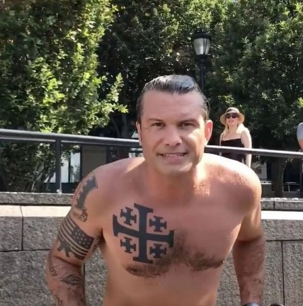 Пит Хегсет тату