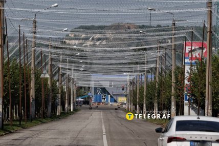Антидронова сітка у Краматорську. Фото Ян Доброносов "Телеграф"