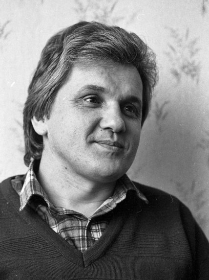 Володимир Литвин у молодості