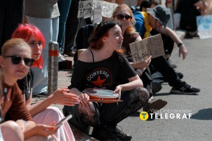 Митинг в поддержку Федорова проходит под палящим солнцем