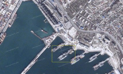 Супутникові знімки в порту Новоросійська 2 березня