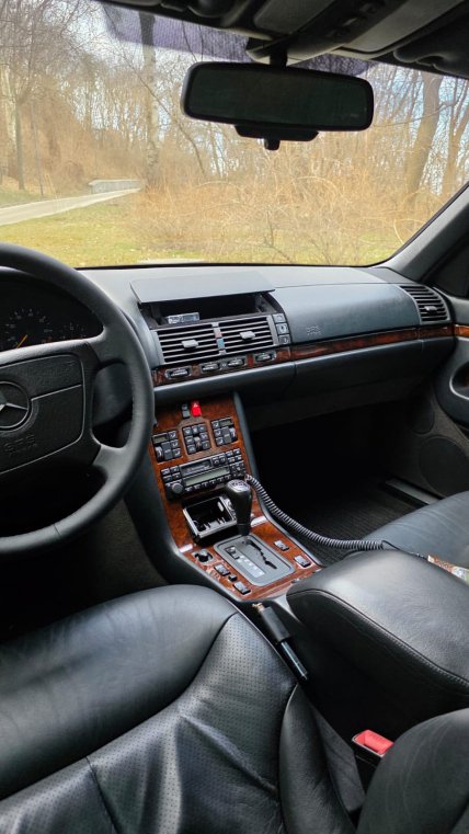 Mercedes-Benz S320 Long. Фото - Roma Urraco