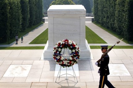 Могила Неизвестного солдата, Арлингтон, США