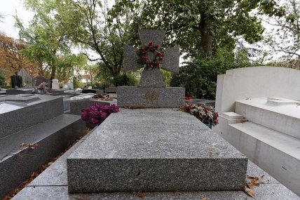 Где похоронен генерал-полковник УНР Михаил Омельянович-Павленко