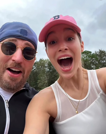 Крис Эванс и Альба Баптиста