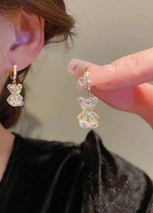 Жіночі прикраси у формі мармеладних ведмежат