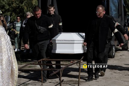 Хлопця поховали на місцевому цвинтарі