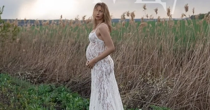 Леся Нікітюк вагітна