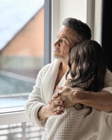 Хіменес-Браво з ким зустрічався