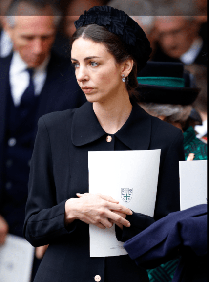 Роуз Генбері