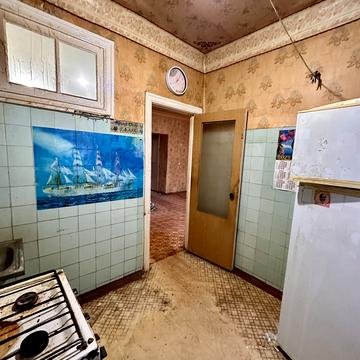 Для чого вікно між кухнею та ванною