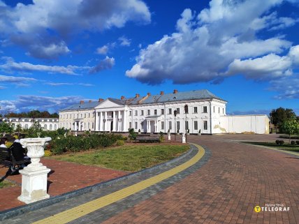 Палац Потоцьких, Тульчин, фото