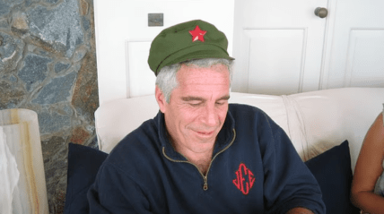 Джеффри Эпштейн в кепке с красной звездой