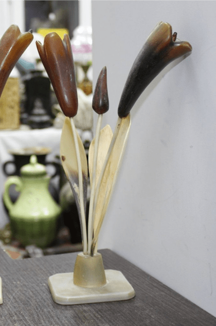 Квіти, різьблені з кістки, СРСР