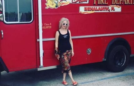 Стильний образ жінки за 50