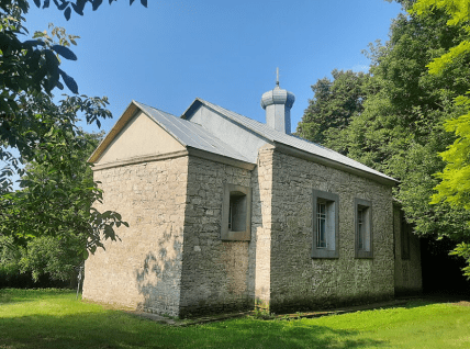 Николаевская церковь в селе Брага