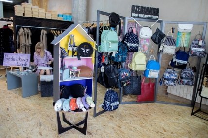 Семейный шоппинг.  Всі Свої 2015