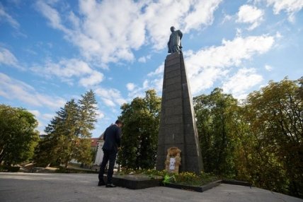 Владимир Зеленский