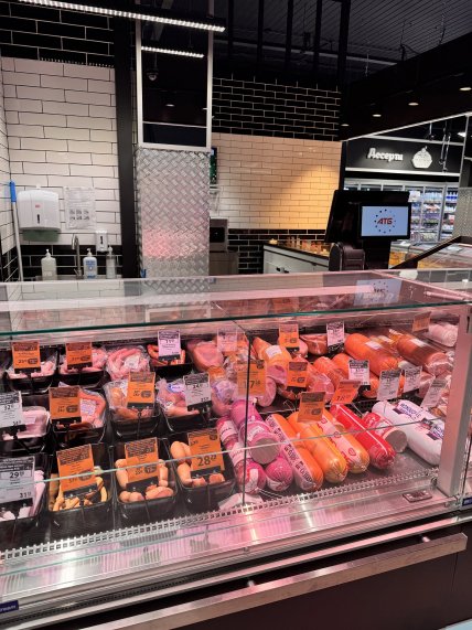 Цены на мясо и мясные продукты в таких отделах указаны за 100 грамм