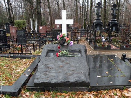 могила Олександра Фатюшина