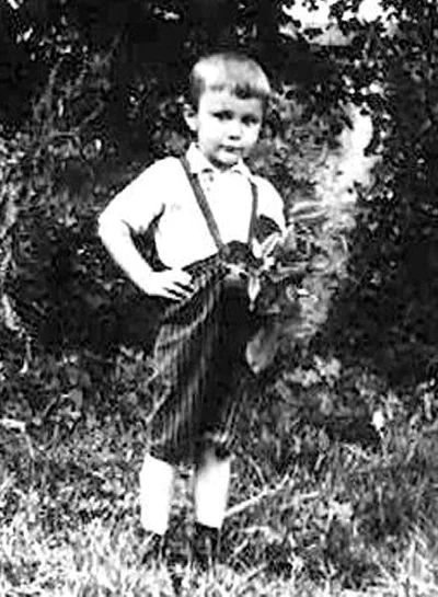 Янукович у дитинстві