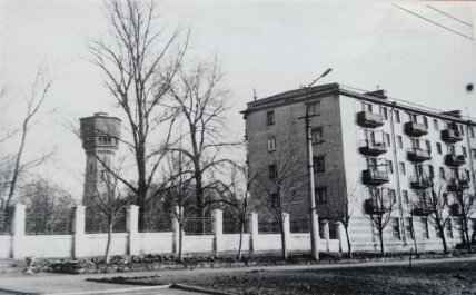 Водонапірна вежа на території ДІІТу Дніпро старі фото