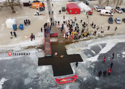 Купання на Хрещення у Києві