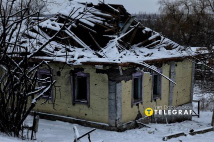 На улицах Дружковки много сожженных авто и разрушенных домов