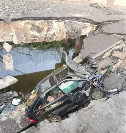 Як виглядає міст у Генічеський після удару