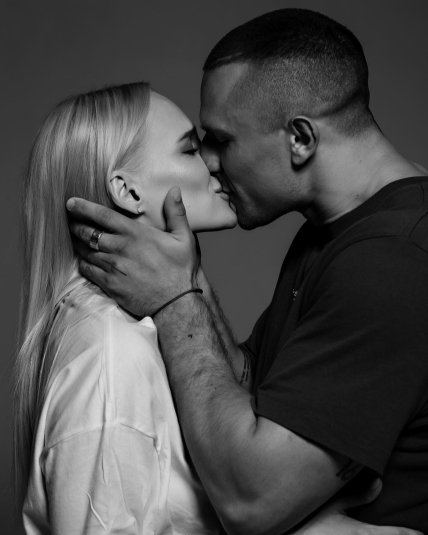 Тарас Цымбалюк и его девушка