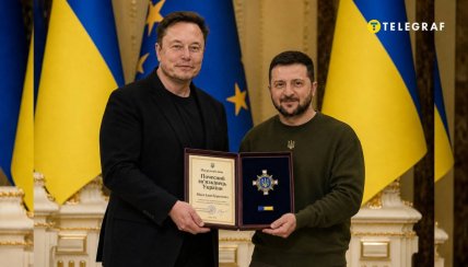Володимир Зеленський нагороджує Ілона Маска
