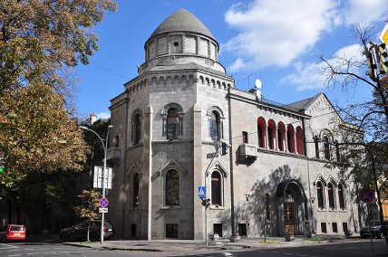 Здание №15/1 на улице Шелковичной в Киеве