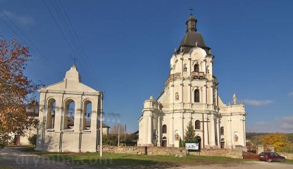 Костёл Святой Троицы в Микулинцах