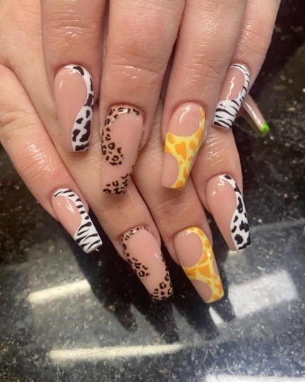 Маникюр с анималистическим принтом