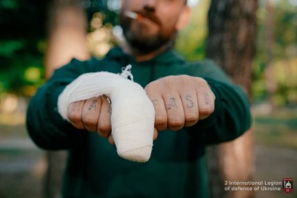 Бйорн Каллсой, легіонер після поранення