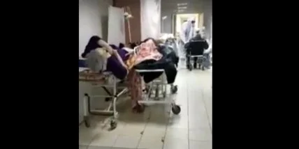 Больных кладут в коридоре и подписывают маркером: нашумевшее "запорожское" видео, как оказалось, сняли в России