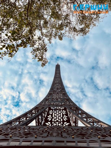 Ейфелева вежа у Житомирі