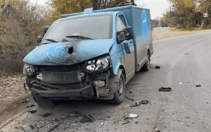Російський дрон влучив в автобус журналістів