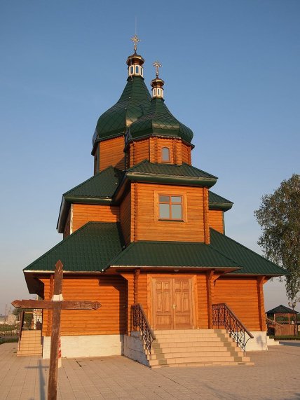 Який вигляд має храм Святителя Миколая у Мазепинцях