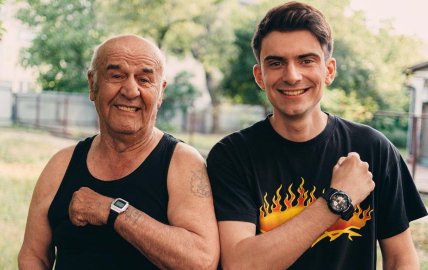 Дід Толя та онук Саша