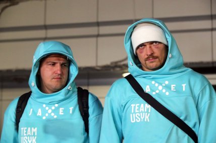 Олександр Усик та Олександр Красюк
