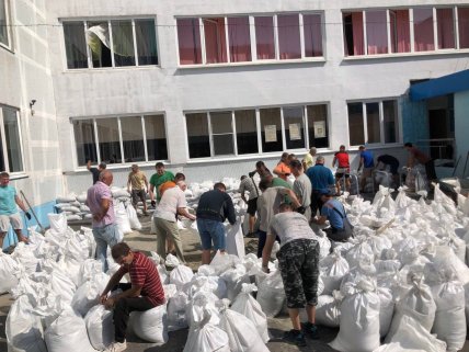 Курськ готується до наступу ЗСУ? Дітей з батьками залучили до зміцнення споруд (фото, відео)