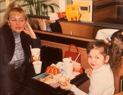 анна гросу в молодости алина гросу в детстве