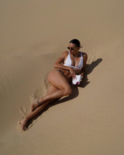 Марина Бех-Романчук в белом бикини