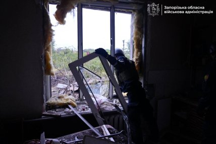 Будинок у Запоріжжі, пошкоджений в ході обстрілу РФ 10 жовтня 2025