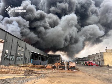 Пожар в Луцке от прилета