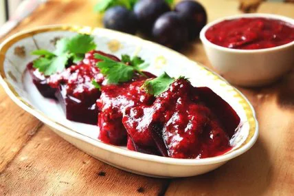 Гамарджоба, генацвале! 3 варианта грузинского соуса Ткемали