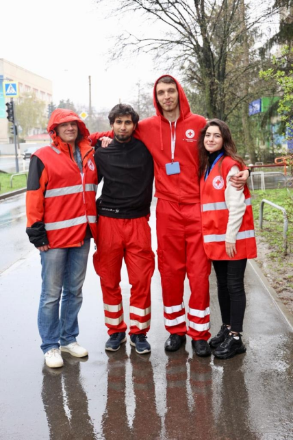 Волонтеры Общества Красного Креста Украины, Денис Петренко