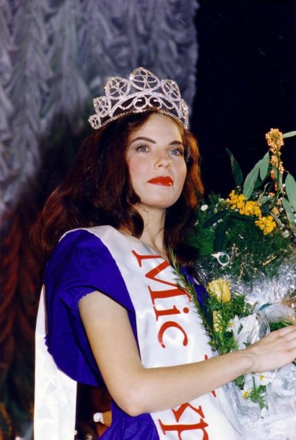 Влада Литовченко на конкурсі Міс Україна 1995