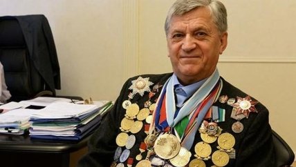 Олександр Тихонов